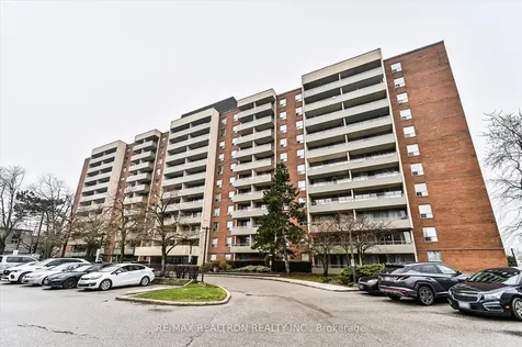 19 Four Winds Drive Toronto ON M3J 2S9