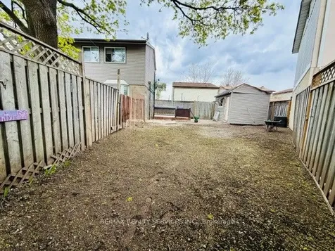 14 Grantbrook Court Brampton ON L6S 2K8