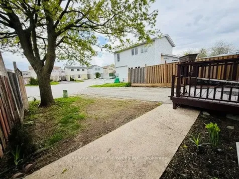 14 Grantbrook Court Brampton ON L6S 2K8