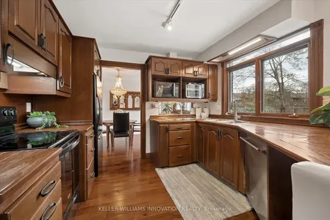 12 Burnhamill Place Toronto ON M9C 3S4