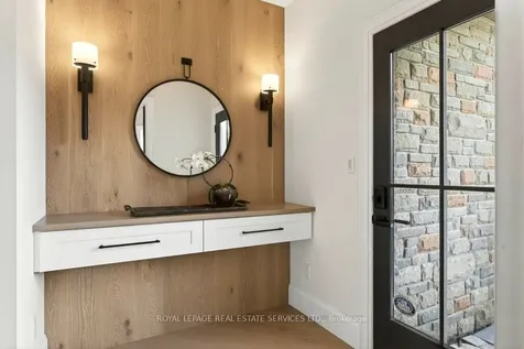 6472 Mcniven Court Burlington ON L7P 0K7