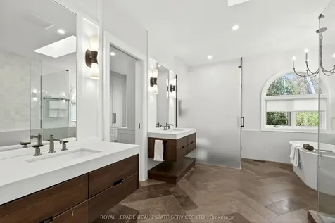 6472 Mcniven Court Burlington ON L7P 0K7