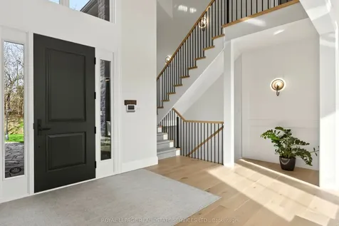 6472 Mcniven Court Burlington ON L7P 0K7