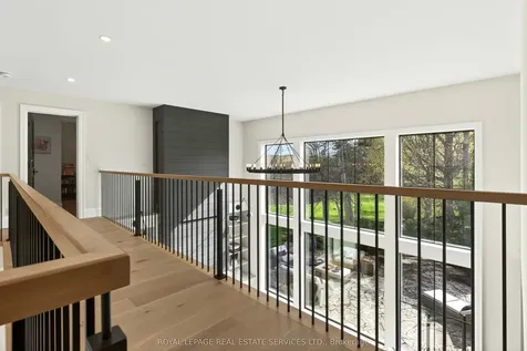 6472 Mcniven Court Burlington ON L7P 0K7