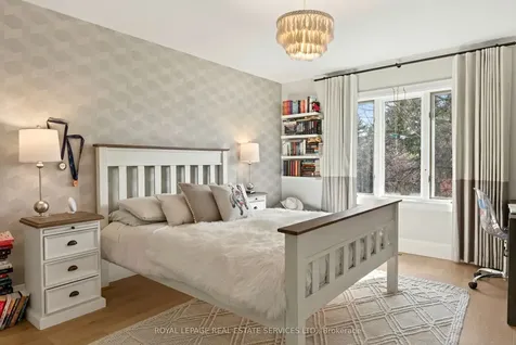6472 Mcniven Court Burlington ON L7P 0K7