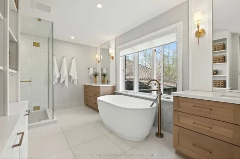 6472 Mcniven Court Burlington ON L7P 0K7