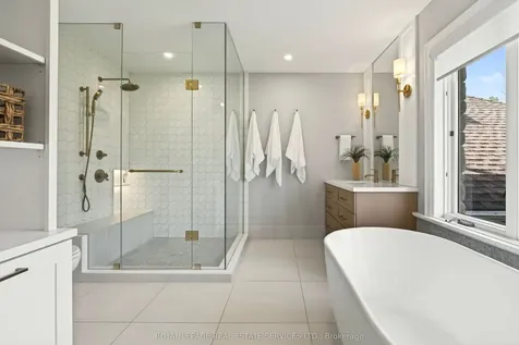 6472 Mcniven Court Burlington ON L7P 0K7