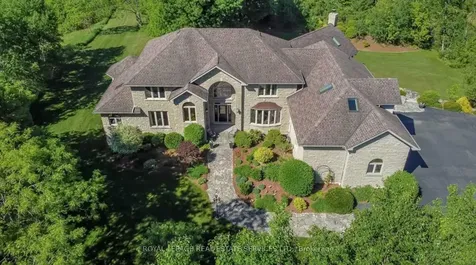 6472 Mcniven Court Burlington ON L7P 0K7