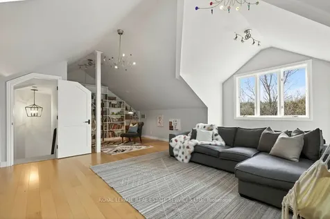 6472 Mcniven Court Burlington ON L7P 0K7