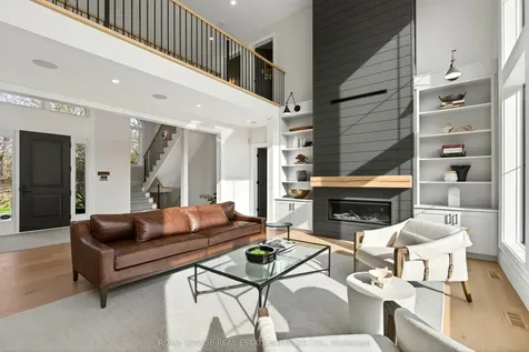 6472 Mcniven Court Burlington ON L7P 0K7