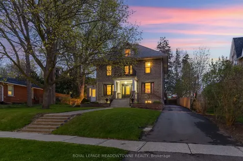 8 Queen Street Halton Hills ON L7G 2E4