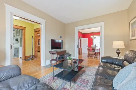 8 Queen Street Halton Hills ON L7G 2E4