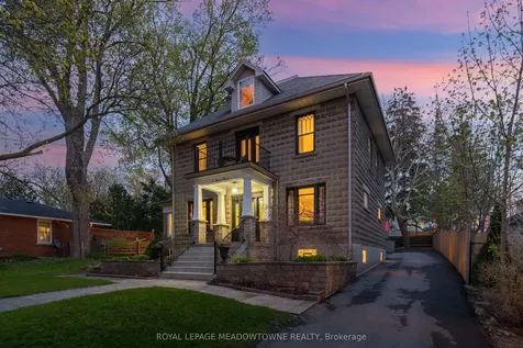 8 Queen Street Halton Hills ON L7G 2E4