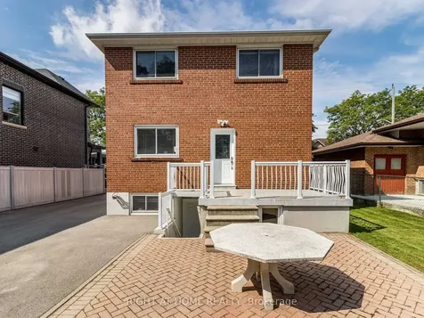 23 Blue Springs Road Toronto ON M6L 2T5