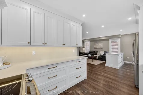 2393 Ennerdale Road Oakville ON L6H 6N5