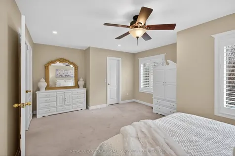 2393 Ennerdale Road Oakville ON L6H 6N5