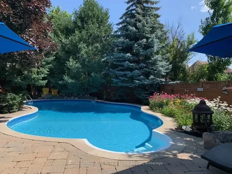 2393 Ennerdale Road Oakville ON L6H 6N5