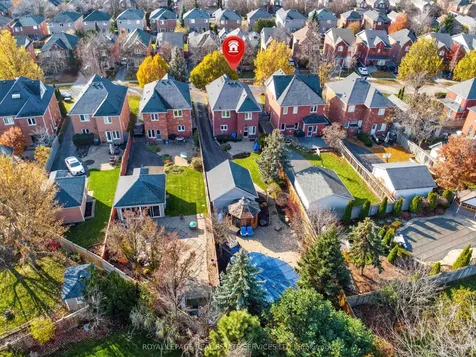 2393 Ennerdale Road Oakville ON L6H 6N5