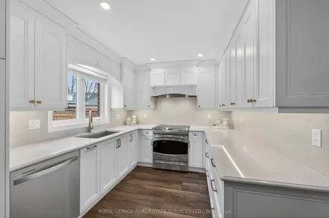 2393 Ennerdale Road Oakville ON L6H 6N5