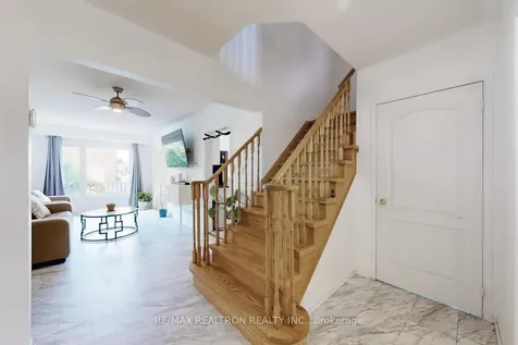 878 Delgado Drive Mississauga ON L5V 2S4