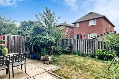 878 Delgado Drive Mississauga ON L5V 2S4