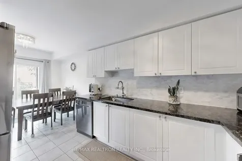 878 Delgado Drive Mississauga ON L5V 2S4