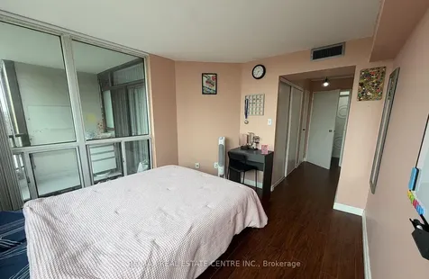 3 Rowntree Road Toronto ON M9V 5G8