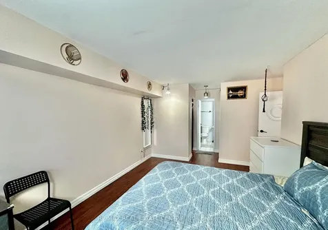 3 Rowntree Road Toronto ON M9V 5G8