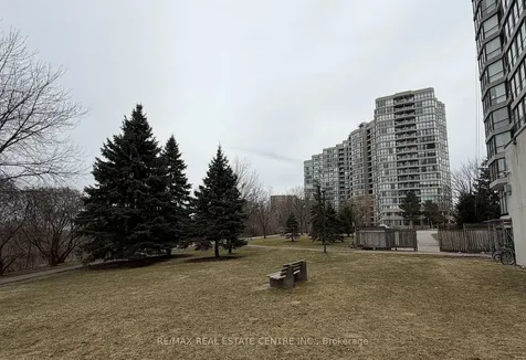 3 Rowntree Road Toronto ON M9V 5G8