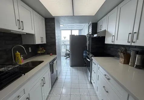 3 Rowntree Road Toronto ON M9V 5G8