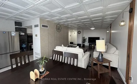 3 Rowntree Road Toronto ON M9V 5G8