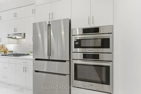 2364 Irene Crescent Oakville ON L6M 5M3
