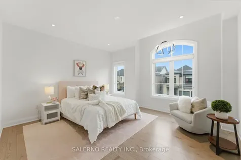 2364 Irene Crescent Oakville ON L6M 5M3