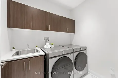 2364 Irene Crescent Oakville ON L6M 5M3