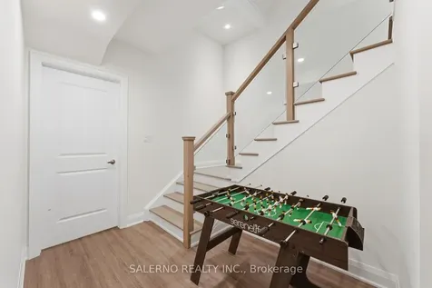 2364 Irene Crescent Oakville ON L6M 5M3