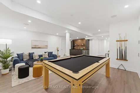 2364 Irene Crescent Oakville ON L6M 5M3