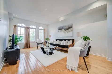 6604 Opera Glass Crescent Mississauga ON L5W 1R8