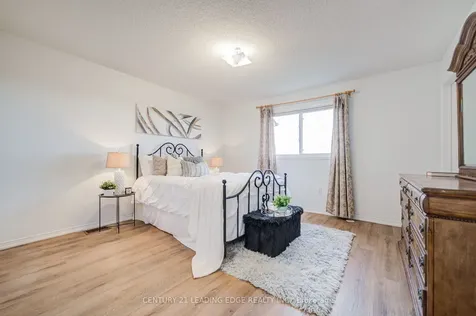 6604 Opera Glass Crescent Mississauga ON L5W 1R8