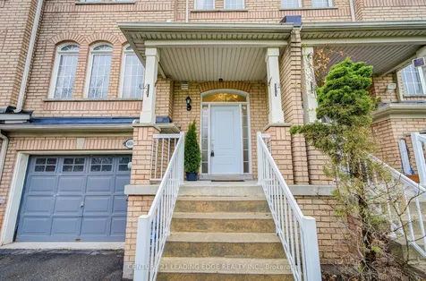 6604 Opera Glass Crescent Mississauga ON L5W 1R8