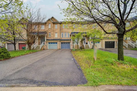 6604 Opera Glass Crescent Mississauga ON L5W 1R8