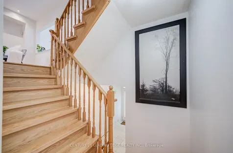 6604 Opera Glass Crescent Mississauga ON L5W 1R8
