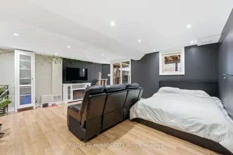 9 Bolton Camp Way Caledon ON L7E 2Y7