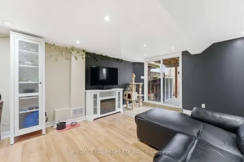 9 Bolton Camp Way Caledon ON L7E 2Y7