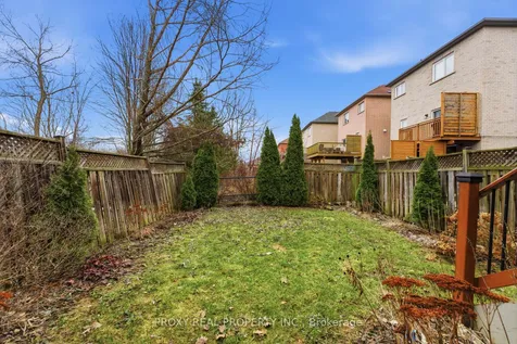 9 Bolton Camp Way Caledon ON L7E 2Y7