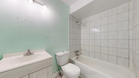 10 Eddystone Avenue Toronto ON M3N 2T2