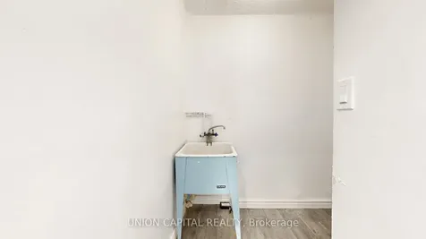 10 Eddystone Avenue Toronto ON M3N 2T2