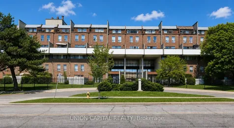 10 Eddystone Avenue Toronto ON M3N 2T2