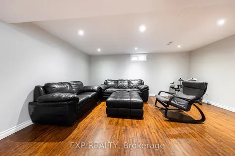 584 Elliott Crescent Milton ON L9T 3G4