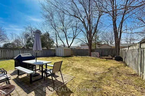 584 Elliott Crescent Milton ON L9T 3G4