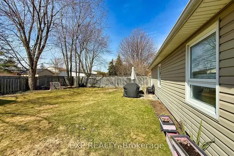 584 Elliott Crescent Milton ON L9T 3G4